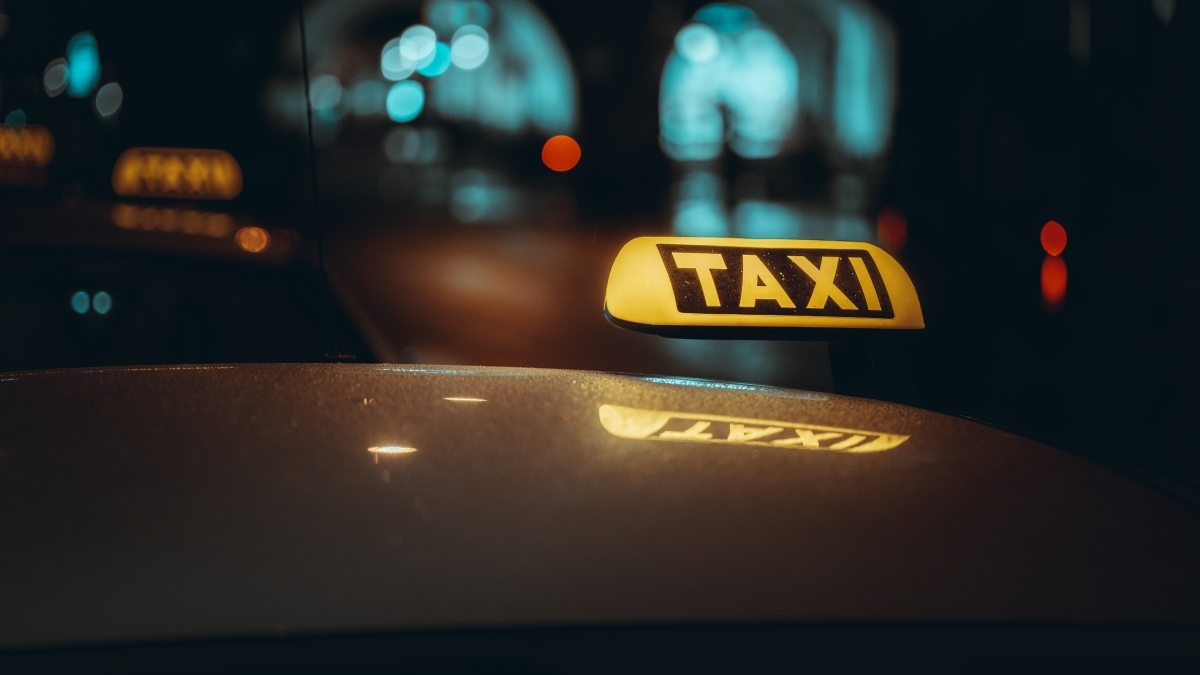 Taksisti razmišljaju o povećanju cijena, neki su već poskupjeli usluge