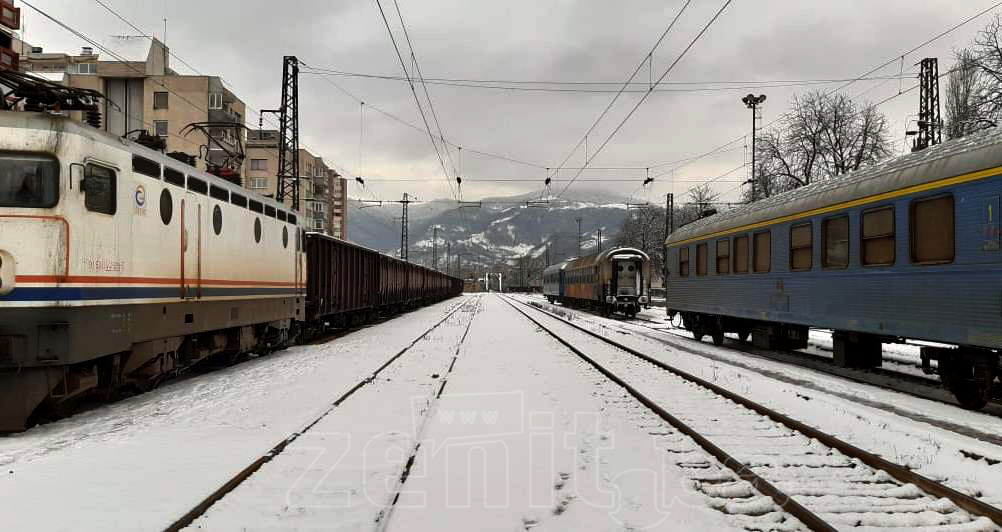 U Zenici pao prvi ovogodišnji snijeg (FOTO)