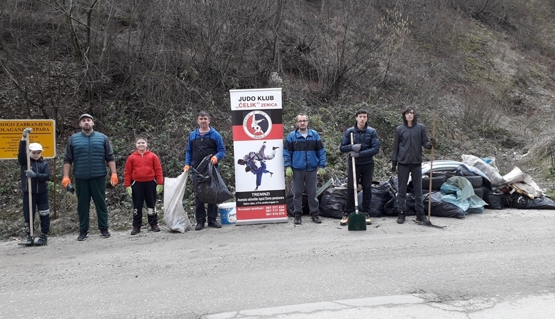 Članovi judo kluba Čelik čistili Babinu rijeku (FOTO)