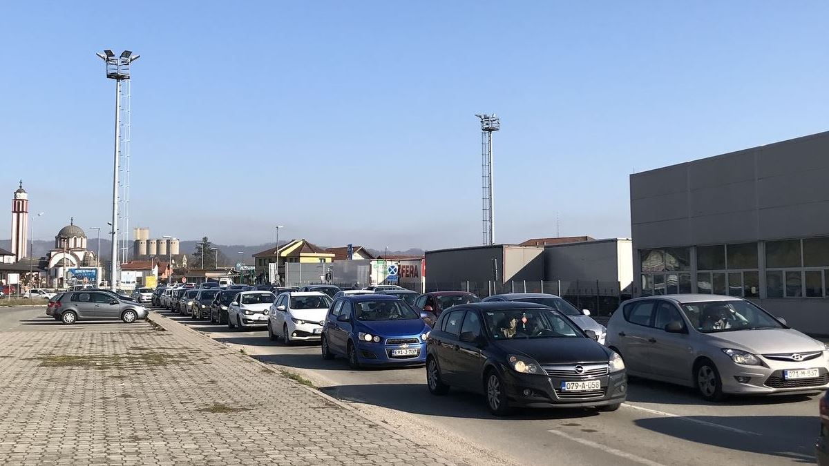 Građani BiH koji nemaju termin za cijepljene uzalud idu u Srbiju