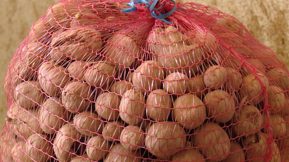 Zeničaninu iz podruma ukradeno 1400 kg krompira