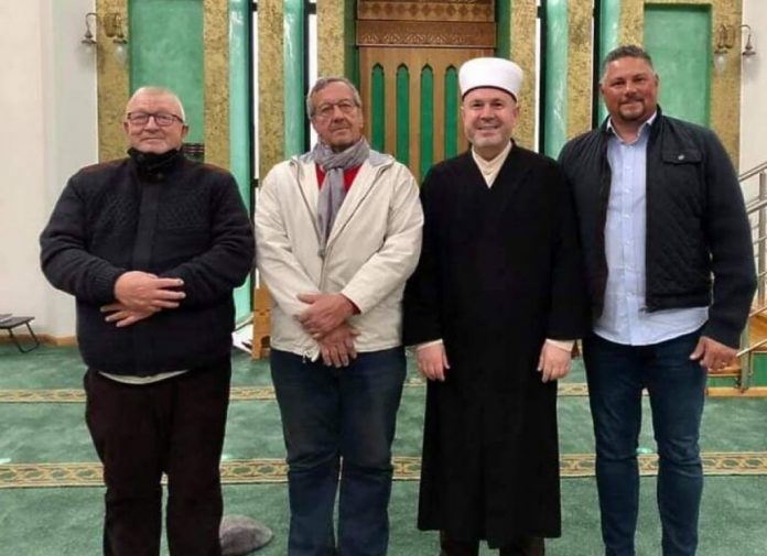 Bratić VinkaP Prešao Na Islam