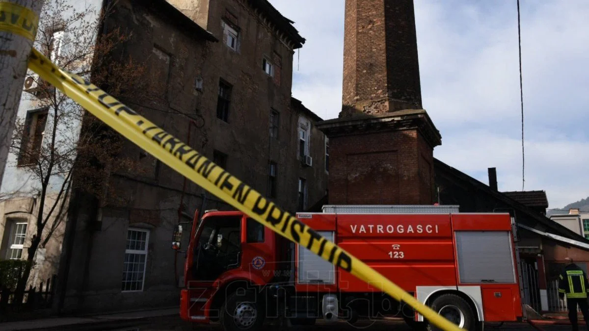 Uhapšene dvije osobe nakon požara u Zenici, sumnja se na namjernu paljevinu