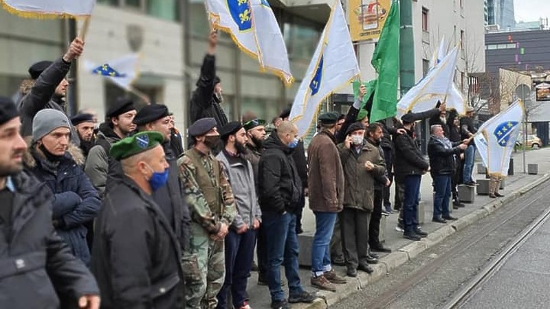 Protesti Ispred Ambasade Slovenije