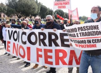 Protesti U Italiji