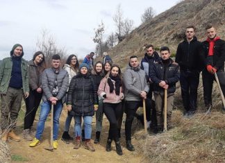 Studenti Posadili Sadnice