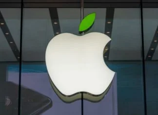 Apple zaustavio prodaju u Rusiji Apple Logo Hakeri