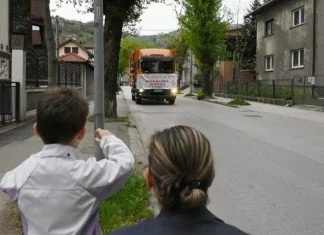 Nikada tužnija Prvomajska budnica u Zenici: Pandemija uzela mnoge živote, ali mora se ići dalje Foto: Klix.ba