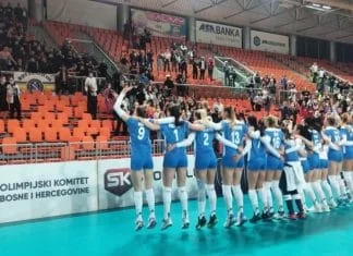 Bh. odbojkašice sa navijačima proslavile plasman na EP (VIDEO) Odbojkašice BiH