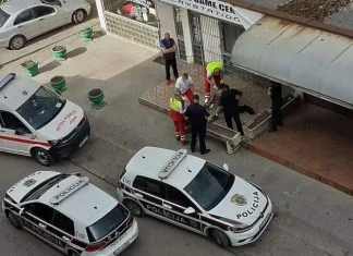 Pijani migrant sam sebe ubo nožem, intervenisala Hitna pomoć i policija Sarajevo Otoka Policija
