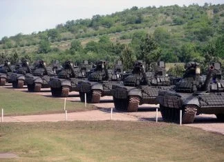Rusija donirala Srbiji 30 tenkova i isto toliko oklopnih vozila Tenkovi Rusija Srbija