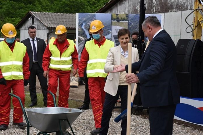 Buk Bijela kamen temeljac