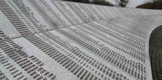 Porodice Dale Saglasnost Za Ukop 14 Zrtava Genocida Memorijalni Centar Srebrenica Potocari 112020 Ha 2 609f866146c0a