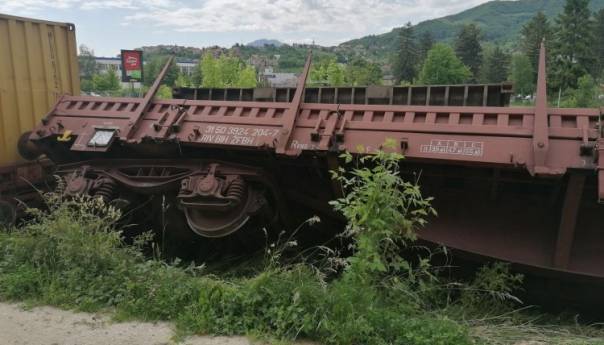 Prevrnuli Se Vagoni Zeljeznica Fbih Fna 140547 60ae098093951