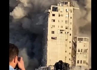 Zabilježen trenutak rušenja tornja u trgovačkom centru Gaze (VIDEO) Rušenje Tornja Gaza