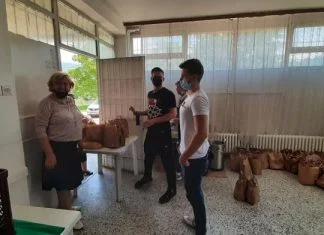Volonteri “Kreativaca” i partneri izvršili podjelu paketa za 800 korisnika Gradske narodne kuhinje Zenica (FOTO) 20210617 111426