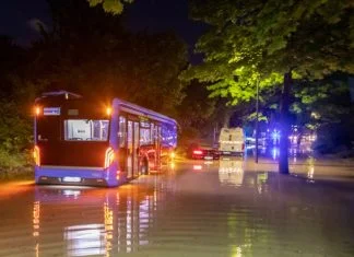 Berlin Poplava Centar Za Vakcinaciju