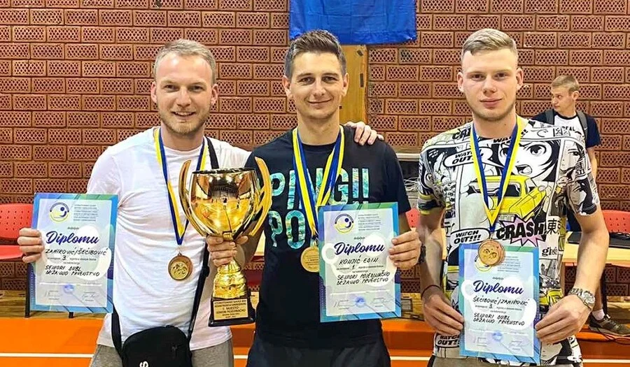 IMG E4845f860585cfc39f56d66b95671b06 V