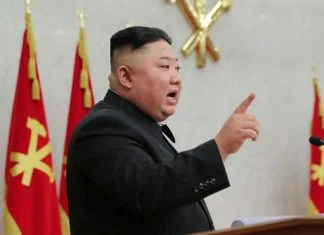Kim Jong Un objavio “rat” farmerkama Kim Jung UN