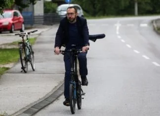 Gradonačelnik Zagreba srezao broj službenih vozila sa 146 na 44 Tomašević