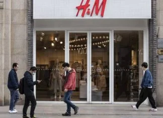 Kina optužila zapadne brendove za prodaju odjeće štetne po zdravlje Kina Optuzila Zapadne Brendove Za Prodaju Odjece Koja Je Stetna Po Zdravlje Djece Hm China Uyghurs Nike Zara Boycott 60b88c660904b