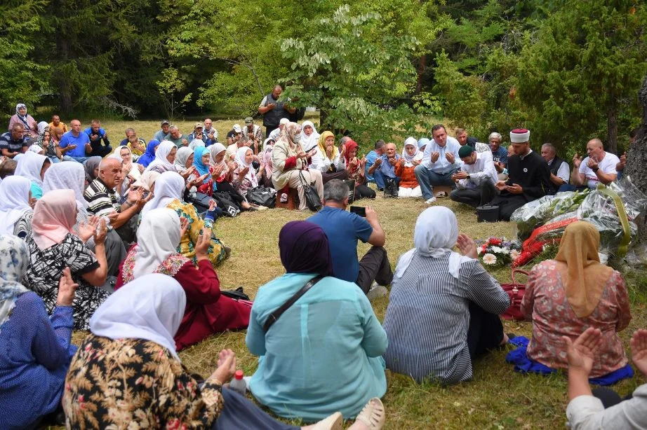 Počast Trnovo za Srebrenicu