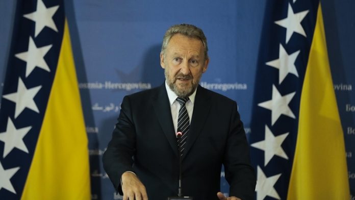 Bakir Izetbegović