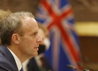 Britanski šef diplomatije: Genocid u Srebrenici bio je planirana operacija Dominic Raab