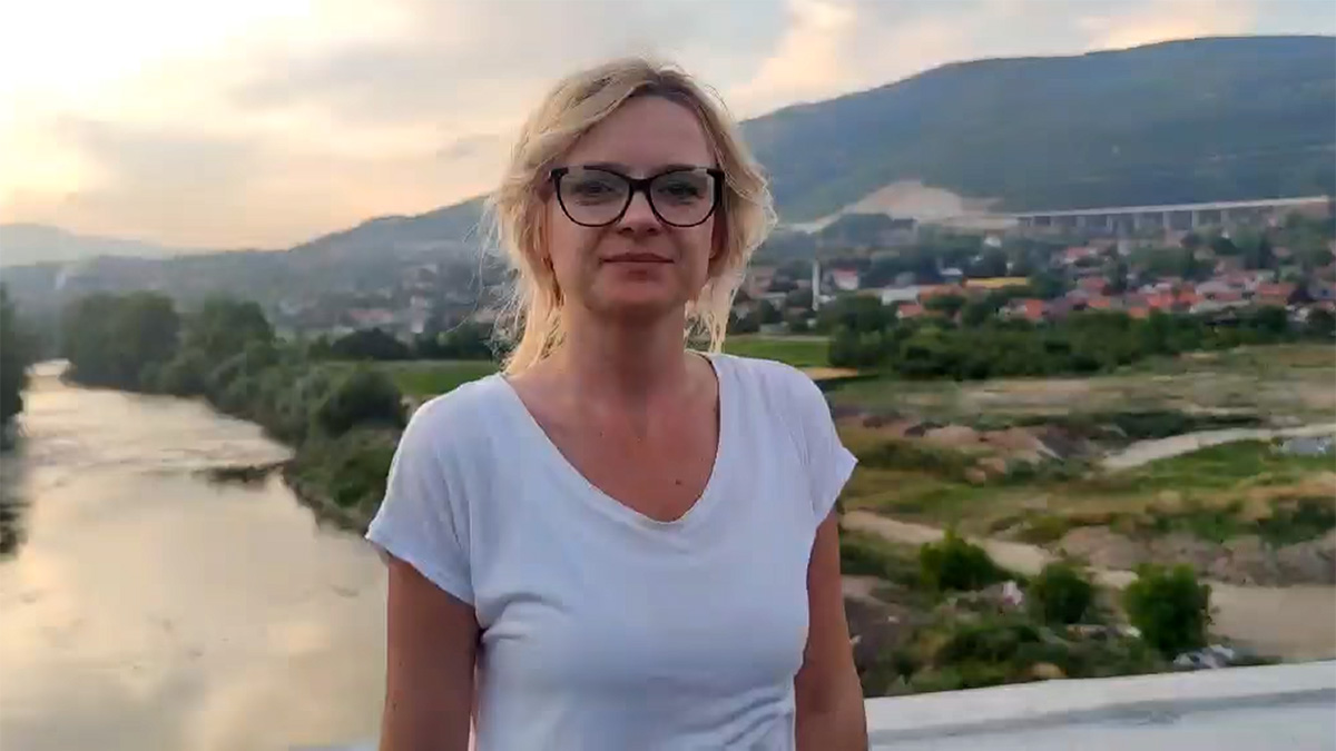 Emina Tufekčić kod poslovne zone 