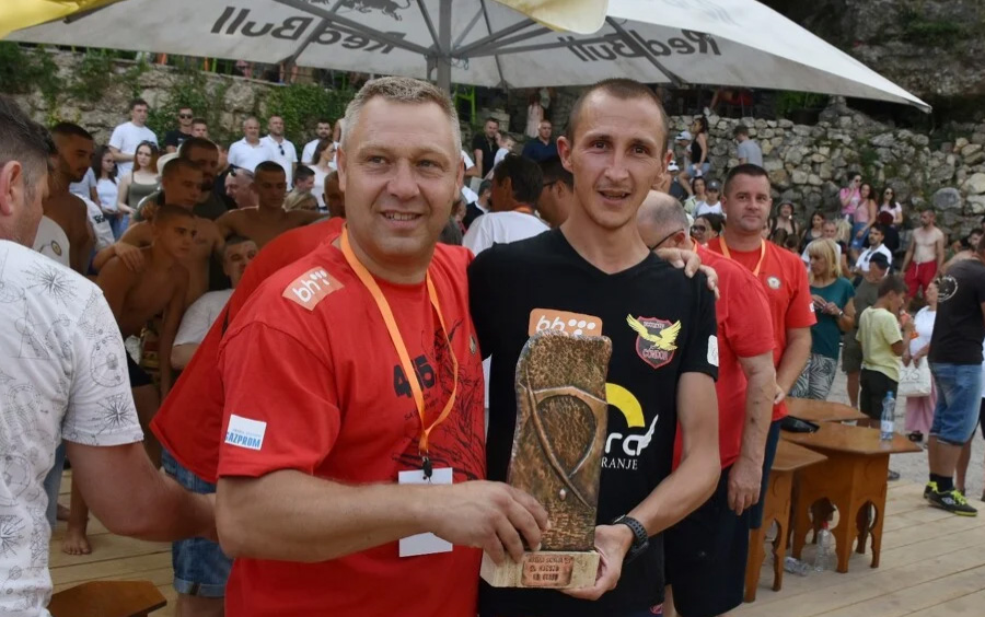 Zeničanin Mustafa Šarić osvojio drugo mjesto u skokovima na glavu u Mostaru