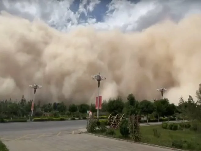 Pješčana Oluja Kina