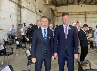 Premijer Bašić i predsjedavajući Huskić prisustvovali komemoraciji i ukopu 19 žrtava genocida u Srebrenici Premijer Bašić i Huskić