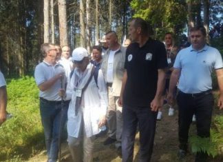 Sa učesnicima ‘Marša mira’ krenula i potpredsjednica FBiH Melika Mahmutbegović Sa Ucesnicima Marsa Mira Krenula I Potpredsjednica Fbih Melika Mahmutbegovic Fna 143484 60e6e37c245d1