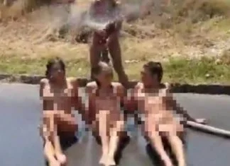 Ukrajinke koje su se gole slikale po Crnoj Gori dobile kaznu po 450 eura Ukrajinke Koje Su Se Gole Slikale Po Crnoj Gori Dobile Kaznu Po 450 Eura Ukrajinke 60e86e0d52536