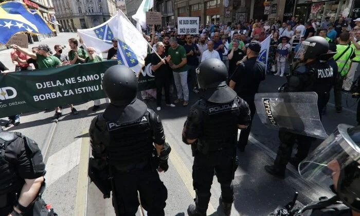 Protest Inicijative ‘Iskorak’ protiv Parade ponosa u Sarajevu