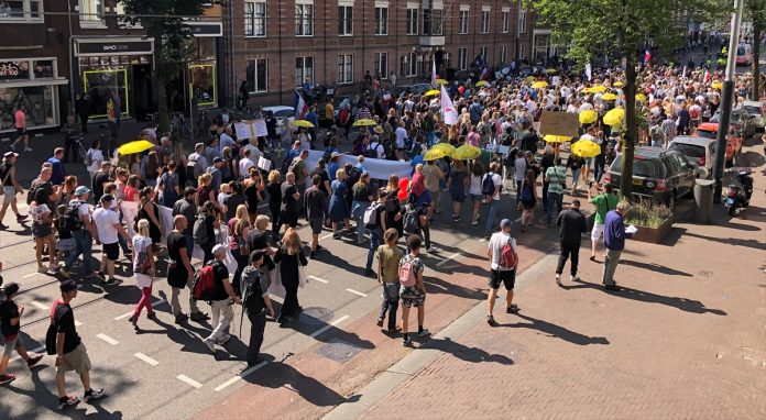 Protesti U Holadniji