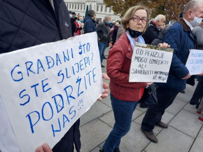 Protesti Tuzla Penzioneri