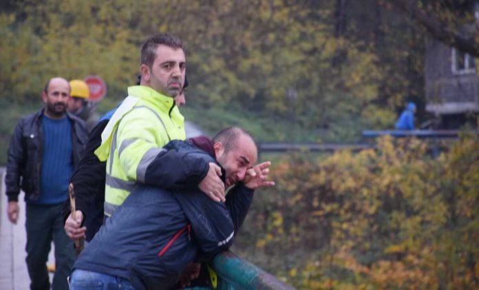 Radnici Upali U Rijeku Bosnu