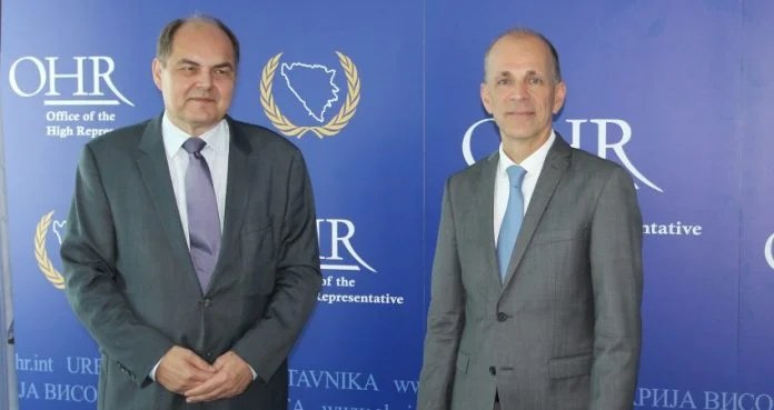 OHRPR 230821 HR NLAmbWaltmans 848x450