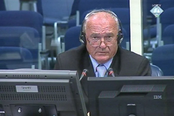 Bivši Komandant Osuda