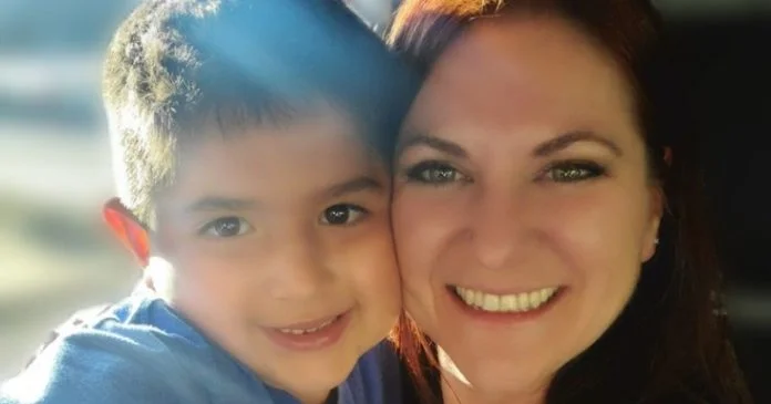 Dječak Koji Je Napisao Knjiug