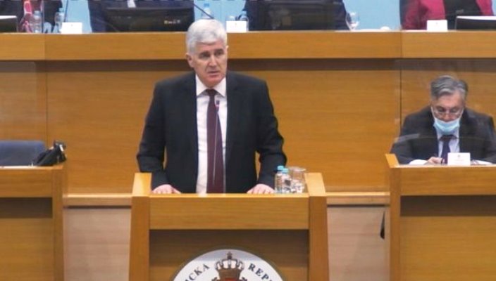 Čovićev samoubilački pohod u NSRS, povukao za sobom Plenkovića i Hrvatsku