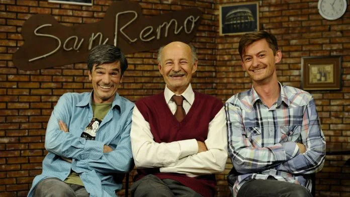 Lud Zbunjen Normalan