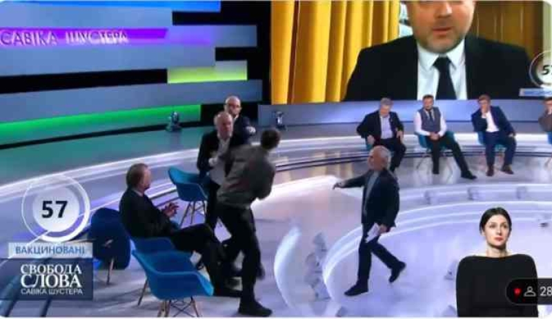 Tuča Političari
