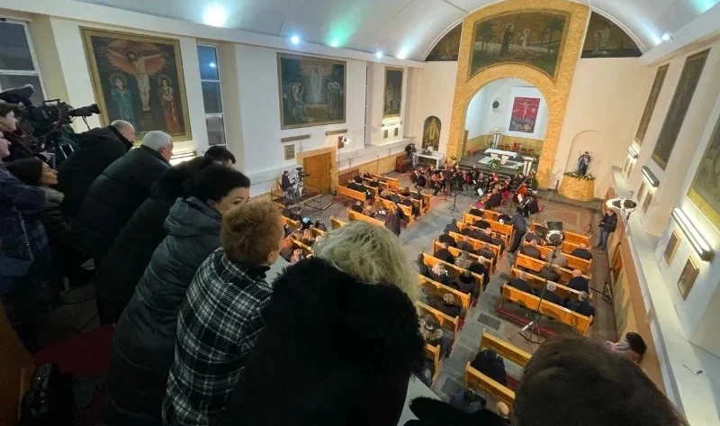 Crkveni koncert u Zenici: Ko izgubi vertikalu s Bogom, gubi sve i spreman je uništiti sve Crkveni Koncert U Zenici