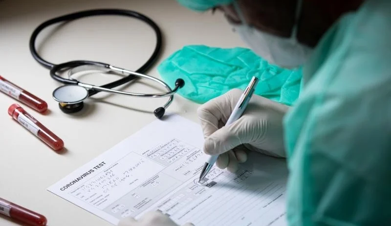 Svaki drugi testirani u RS-u pozitivan na COVID-19 Koronavirus Test Pacijent Doktor Bolnica