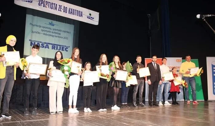 Ministar Isak uručio priznanja sportskim nadama ZDK: Ponos našeg kantona je u ovim mladim sportistkinjama i sportistima Ministar Isak Uručio Priznanja Sportskim Nadama ZDK 2022