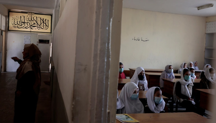 Talibani par sati nakon otvaranja naredili zatvaranje škola za djevojčice
