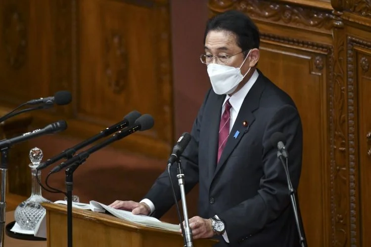 Japan uvodi nove sankcije Rusiji: Nema luksuza za Ruse Fumio Kishida