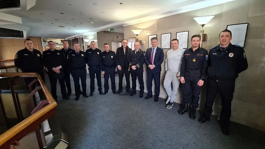 Prijem Policije Vlada ZDK